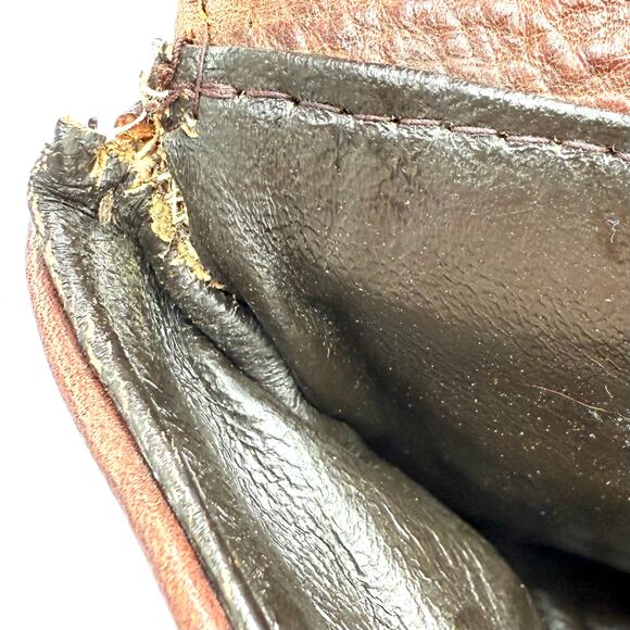 Vintage 60s Taurus Brown Leather Clutch Bag w/ Red Enamel Clasp Mod Purse - Picture 16 of 16